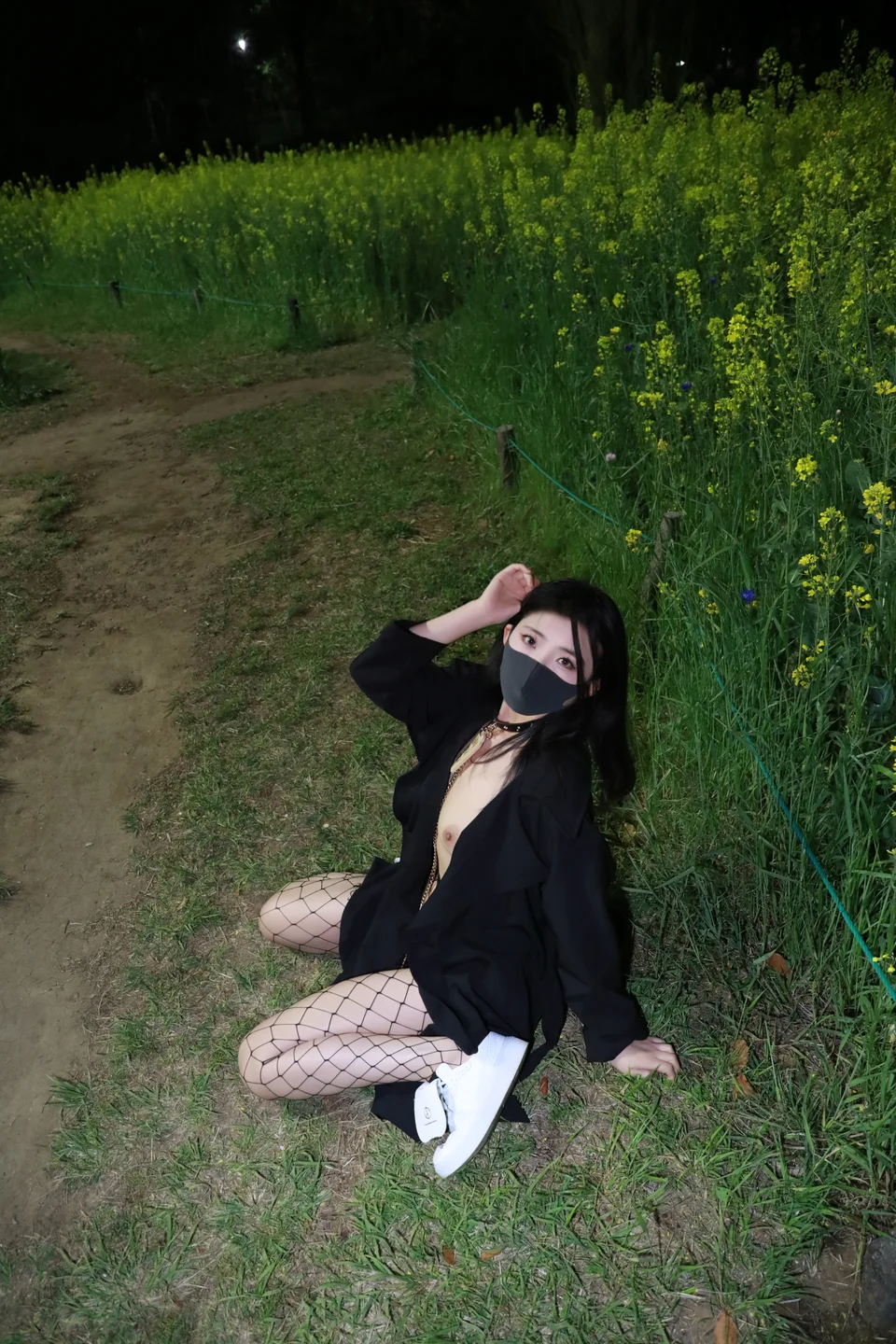 李佳 - No.011 户外带文字 [47P-256MB] tg@simisebaisi 【丝足阁】017.webp